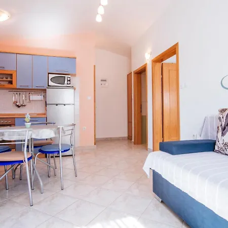 Sanja-2 * Starigrad Paklenica